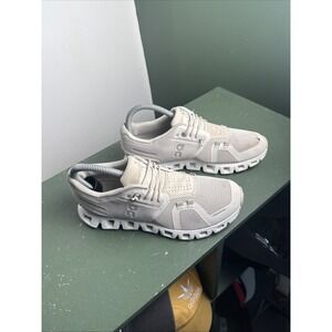 ON CLOUD 5 Women's 6.5 Pearl White Athletic Running Shoes Sneakers 59.98773